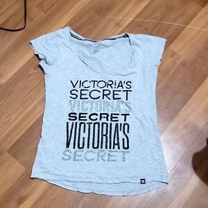 Victoria  secret Grey t